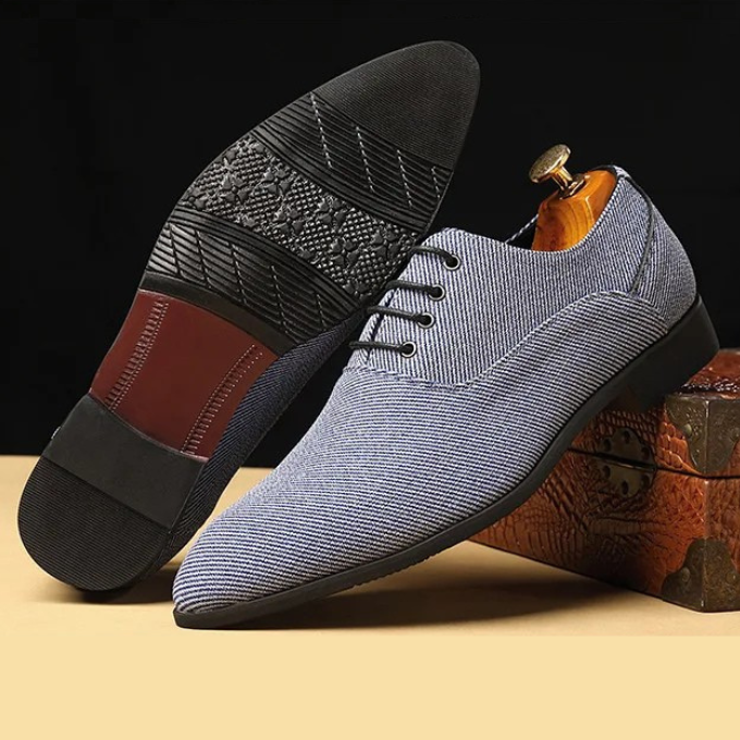 Derby Shoes with Woven Detail