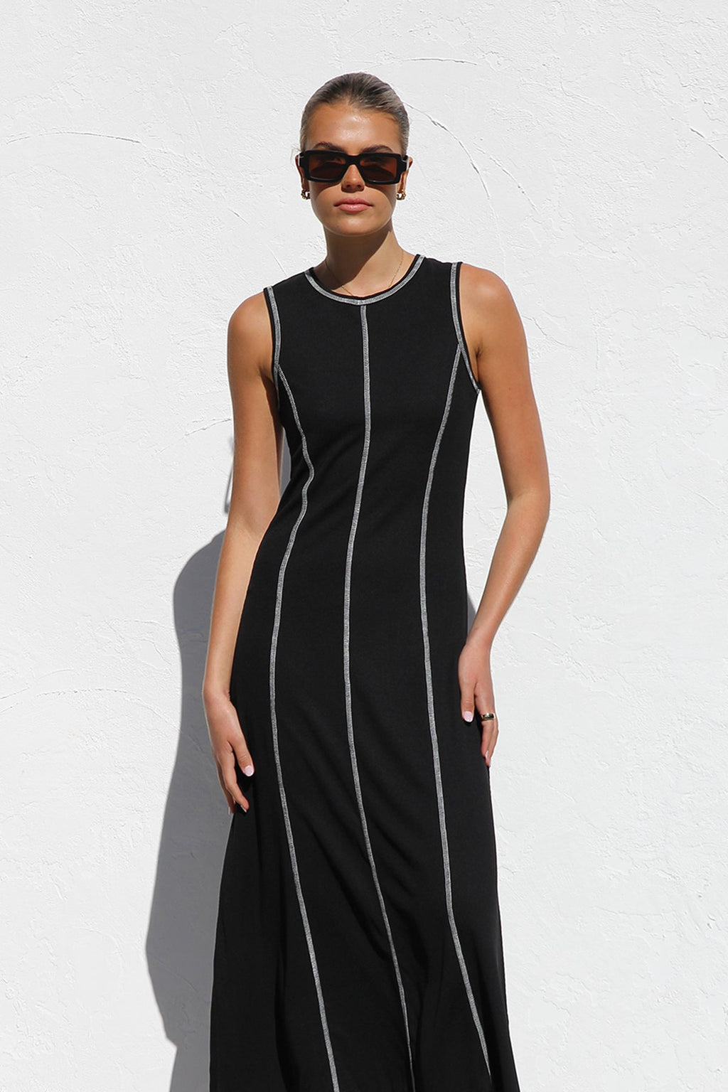 Modern Ariana Dress Black