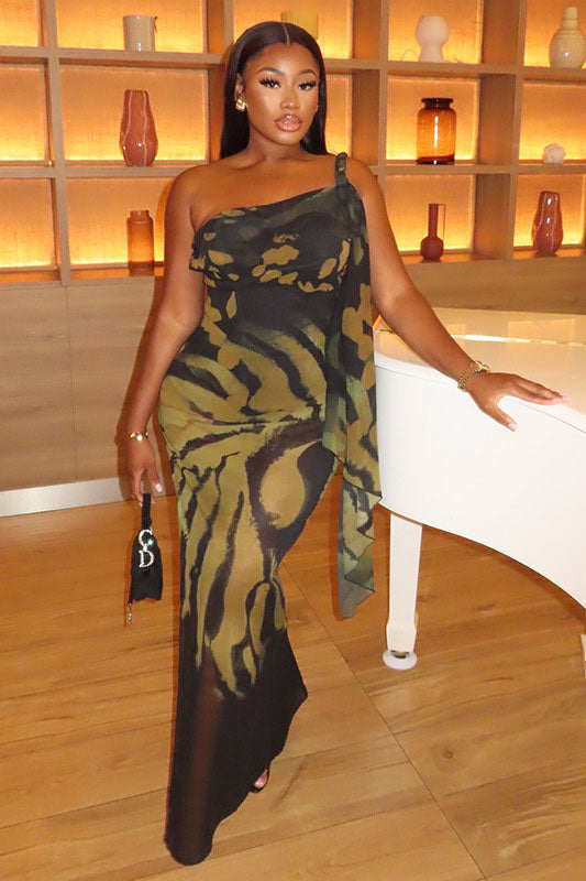 Modern Retro Edge One-Shoulder Gown