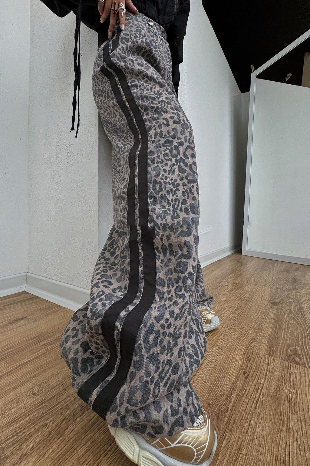 Street Style Leopard Stripe Baggy Trousers