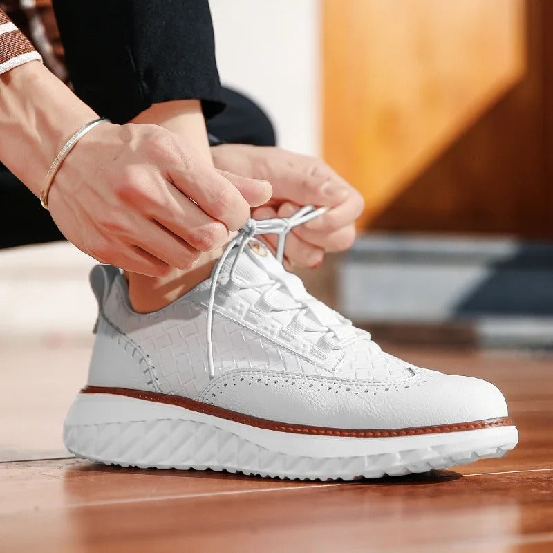 Sneakers with Flexible Support
