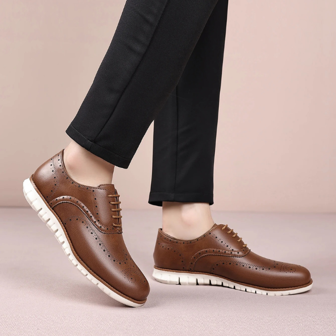 Brogue Shoes with Breathable Lining