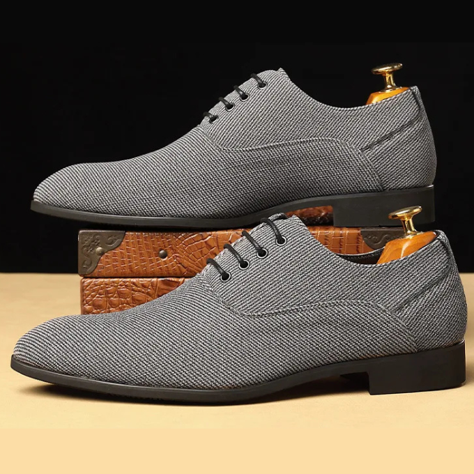 Derby Shoes with Woven Detail