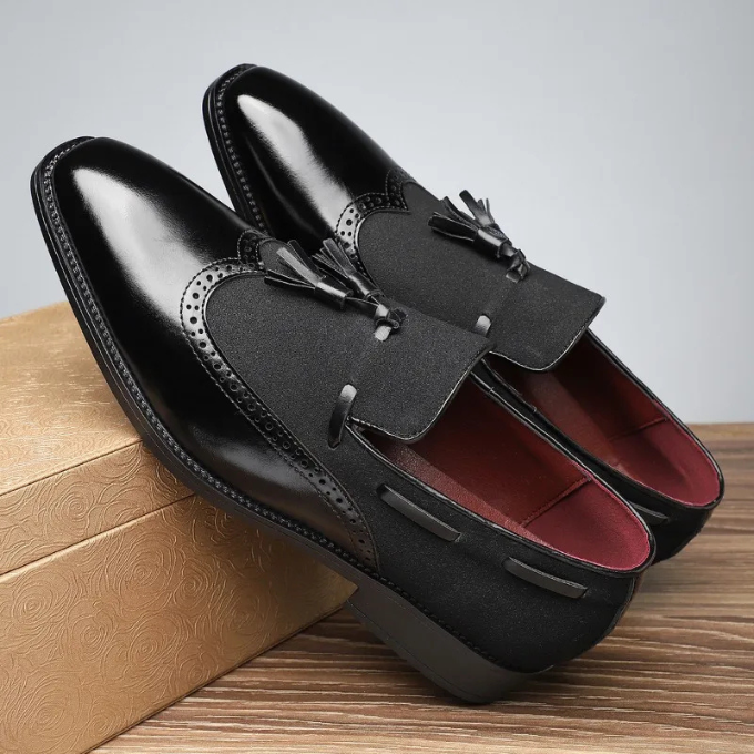 Polished Full-Grain Leather Loafers with Brogue Detailing