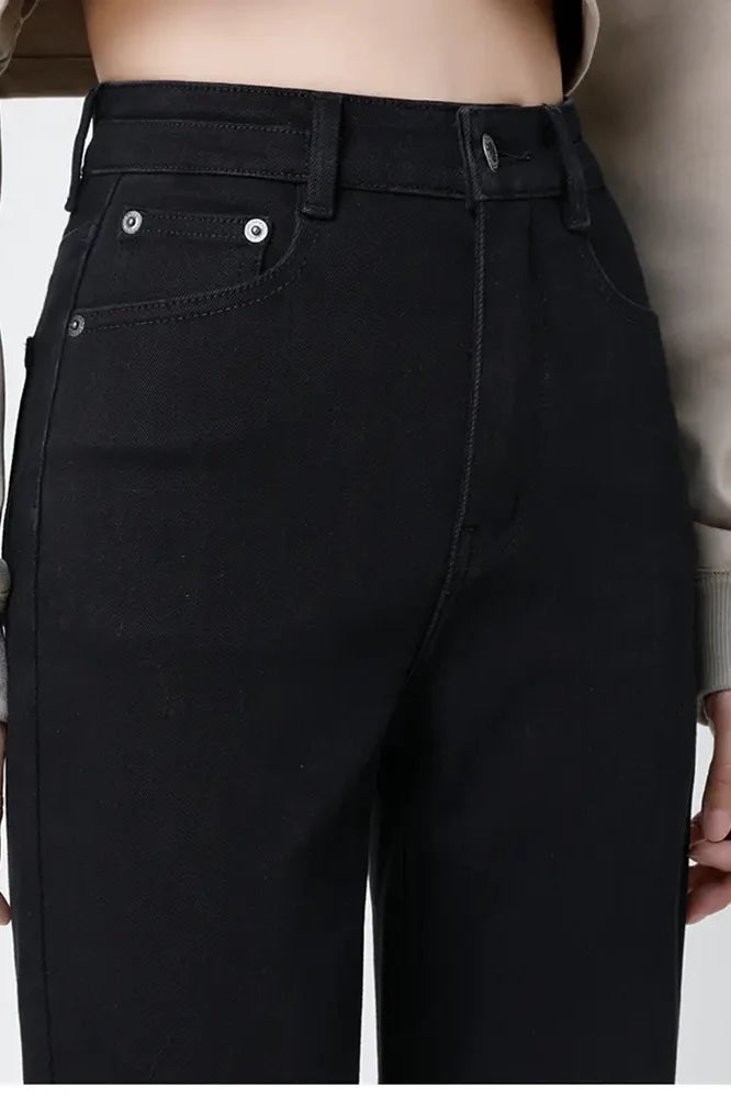 Black High-Waisted Cigarette Jeans