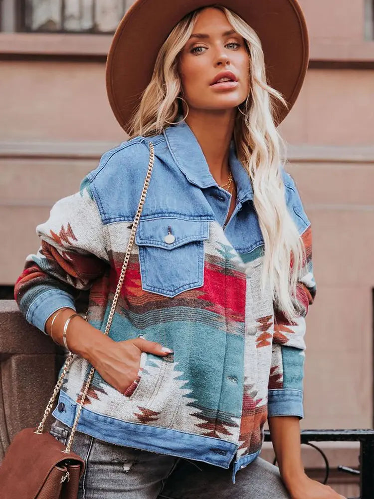 Cropped Denim Jacket in a Washed Look with Fitted Cut and Color Block Design