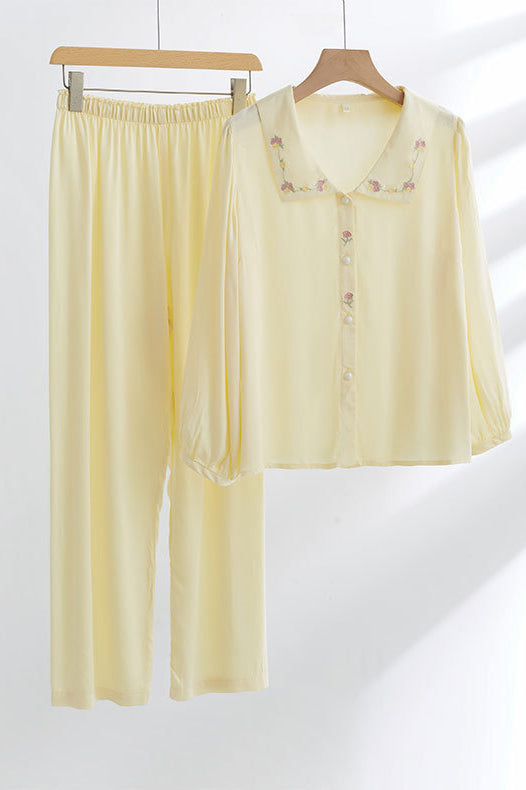 Coordinated Satin Rose Embroidery Sleepwear Set