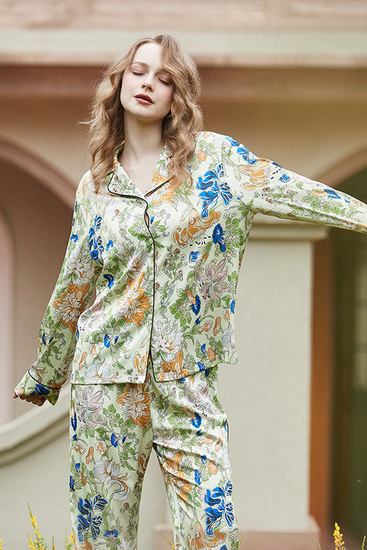 Morning Glory and Lily Pattern Knit Cardigan Long Sleeve Pajama Set
