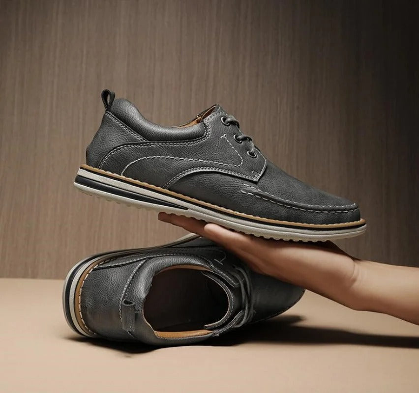 Cowhide Leather Oxford Shoes with Contrast Stitching