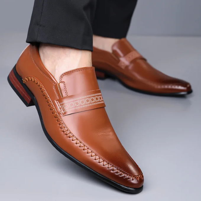 Polished Leather Shoes with Precision Stitching