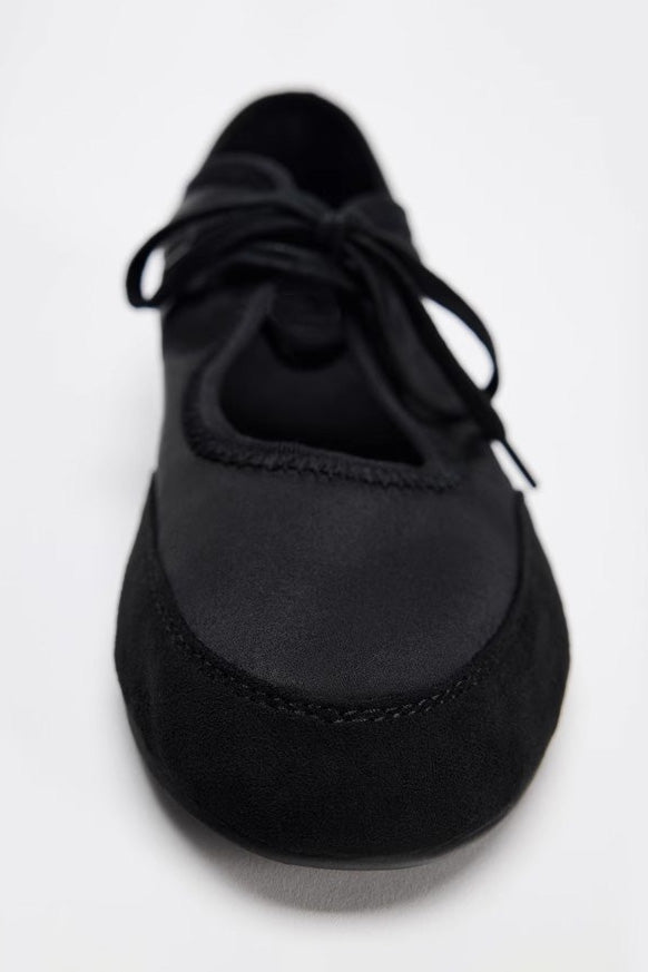 Modern Ballet Flats With Laces
