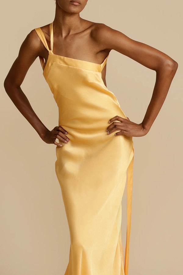 Silhouette Grace - Fitted One-Shoulder Dress