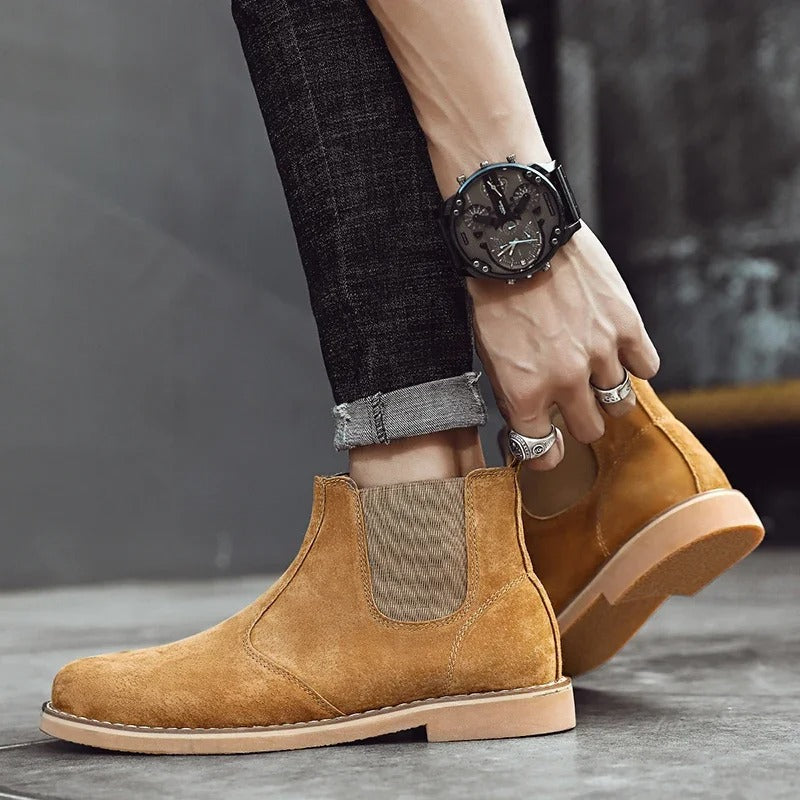 Cowhide Leather Chelsea Boots with Shock-Absorbing Sole