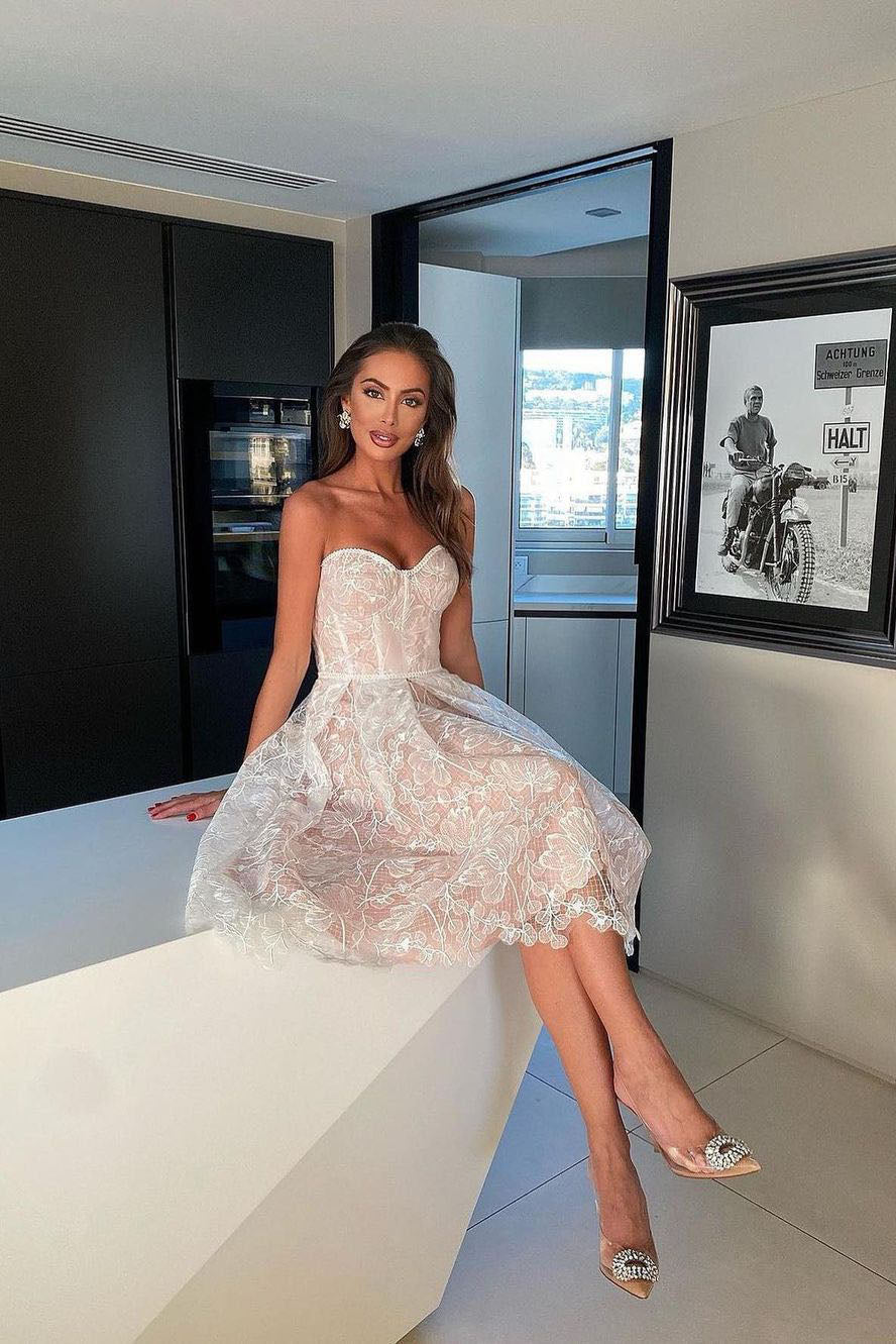 Romantic Summer Strapless Midi-Length Dress