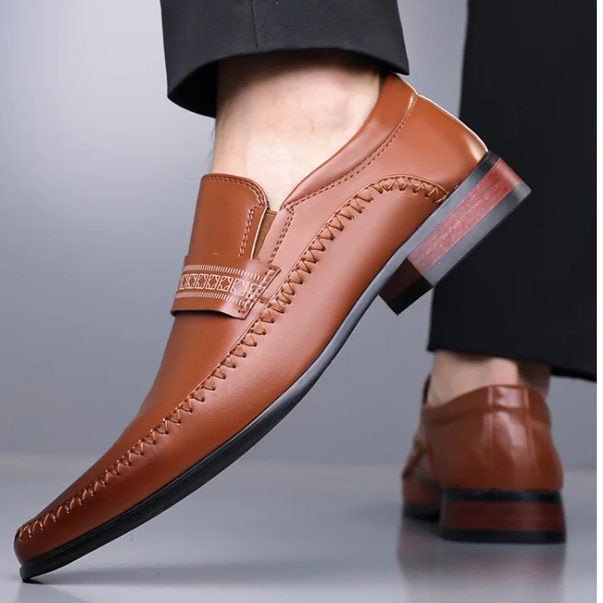Polished Leather Shoes with Precision Stitching