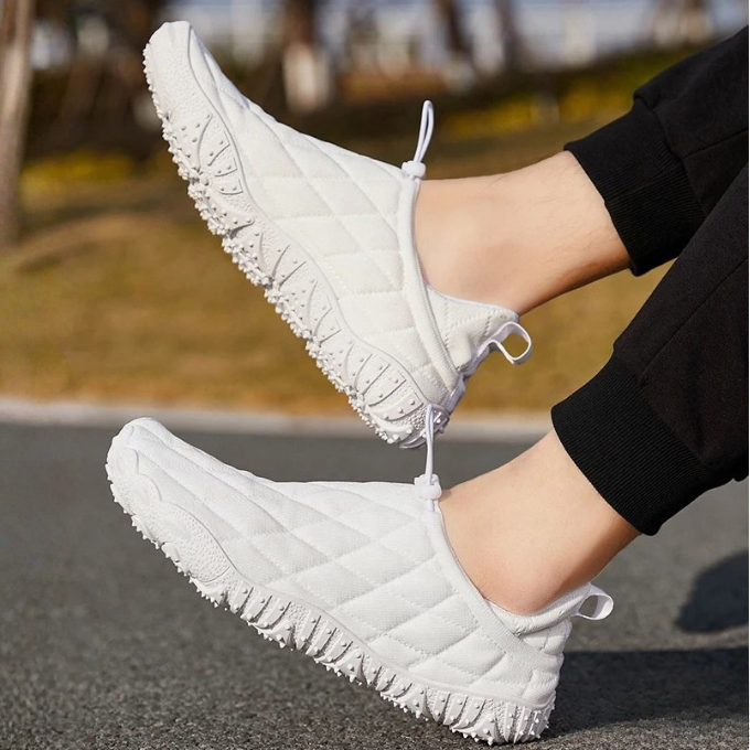 Air Mesh Shoes with Rubber Sole