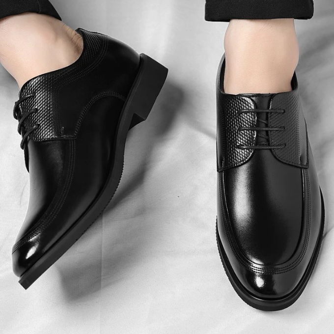 Polished Leather Shoes with All-Day Comfort