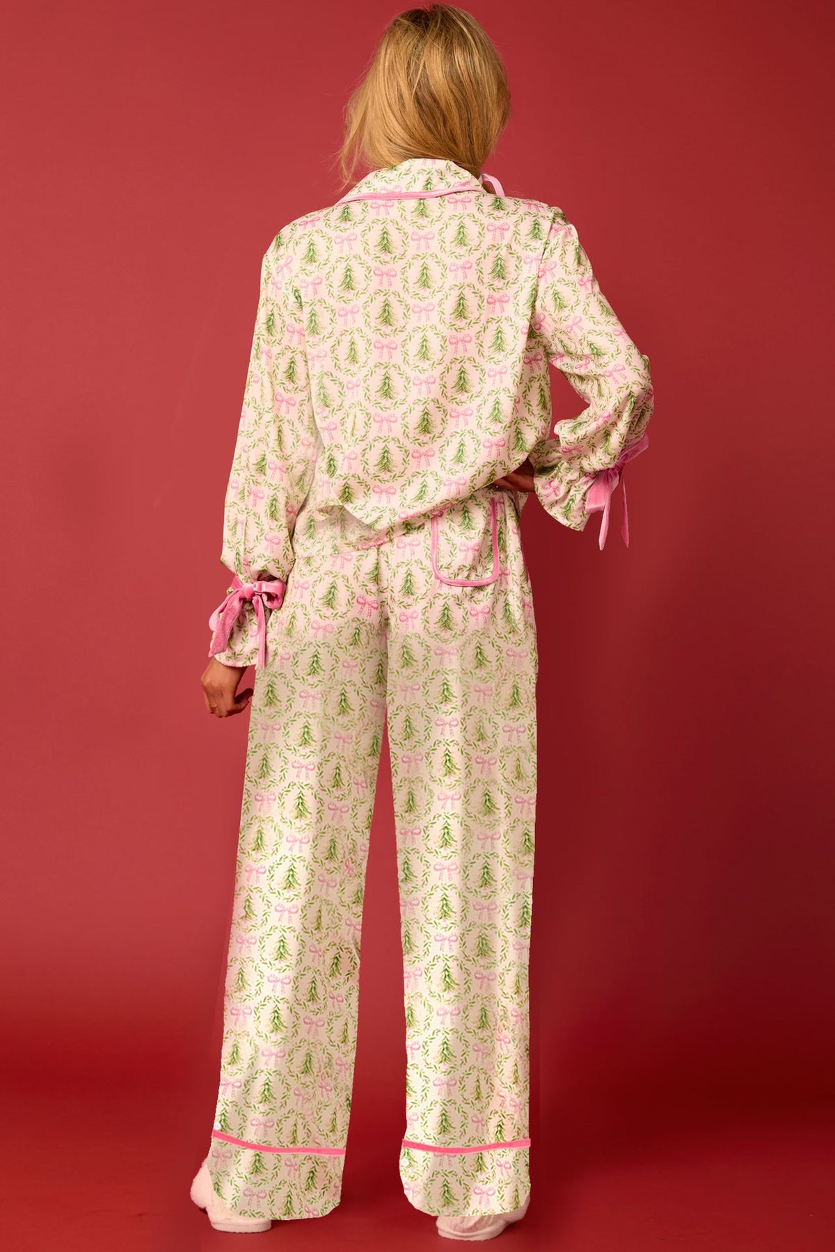 Coordinated Christmas Character Sprint Pajama Long Set