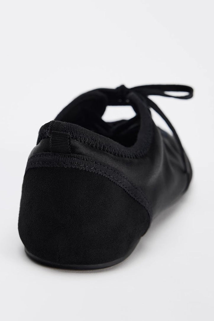Modern Ballet Flats With Laces