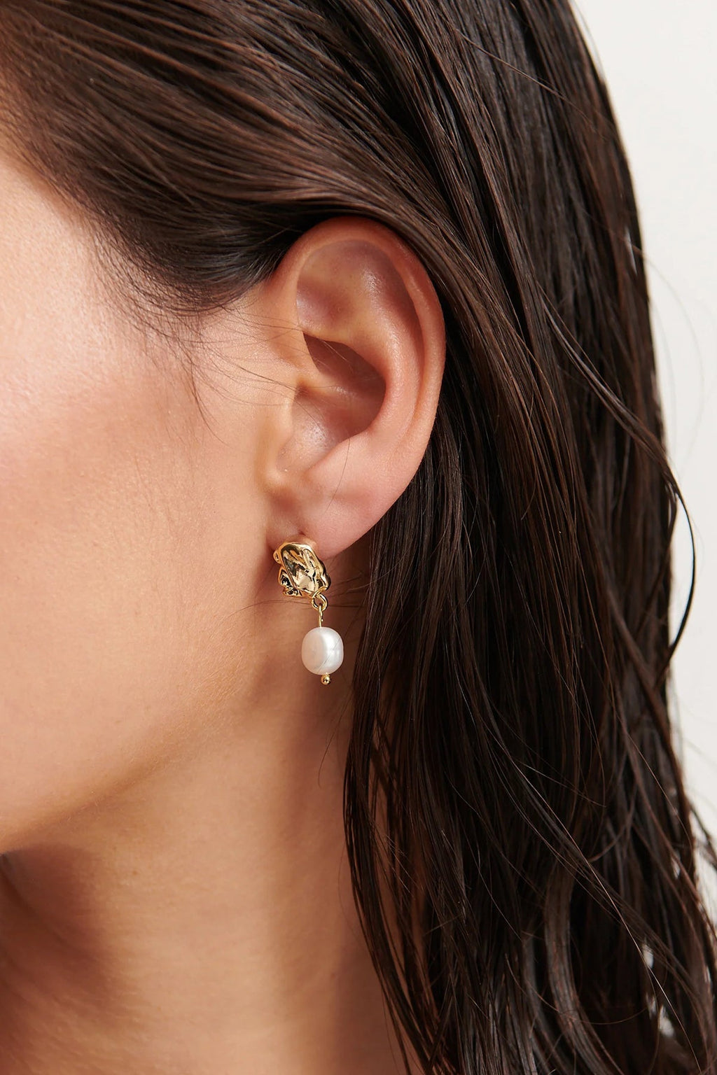 Statement Mina Pearl Earrings