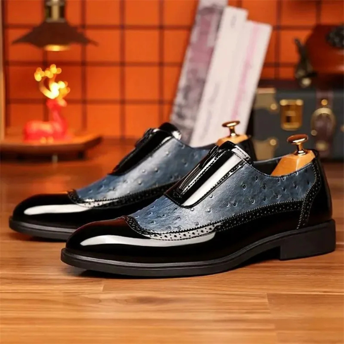 Polished Leather Shoes with Embossed Texture