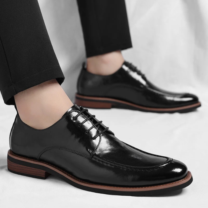 Burnished Leather Oxford Shoes with Burnished Finish
