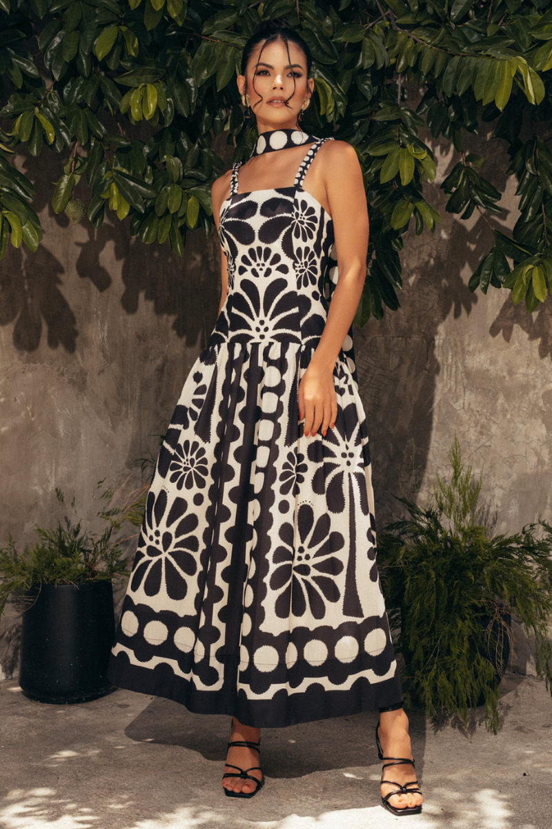 Elisabeth Flower Spaghetti Maxi-Length Dress In Black