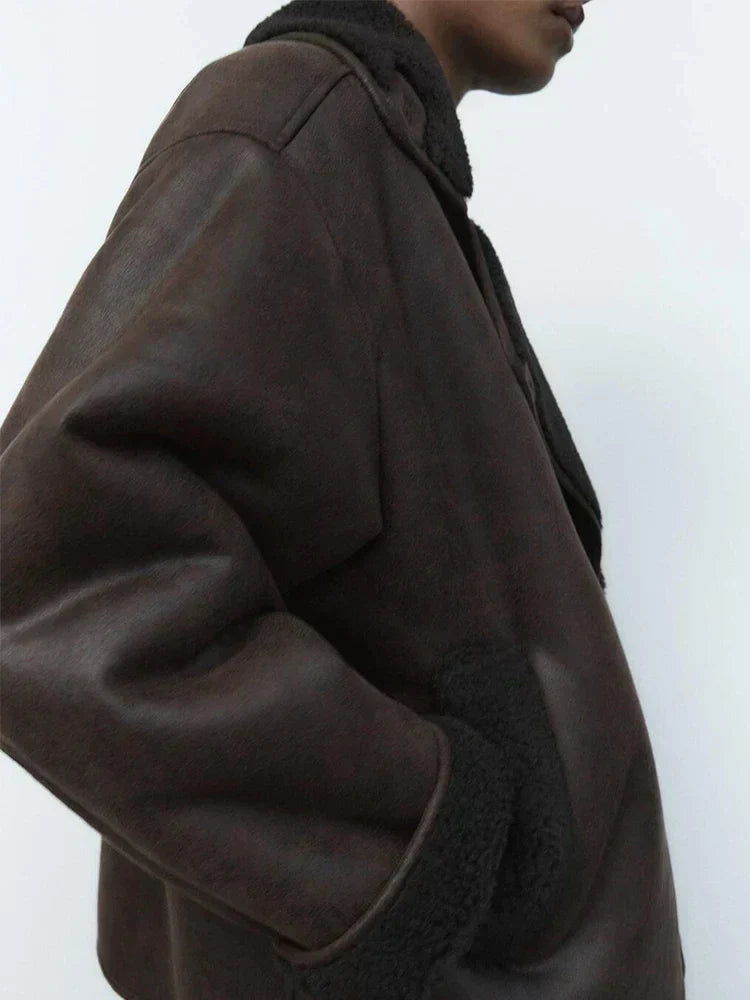 Vintage Leather Jacket with a Timeless Look