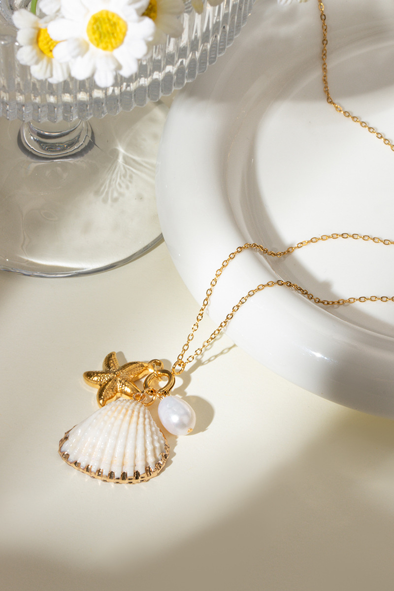Statement Flavie Shell Starfish Pearl Necklace