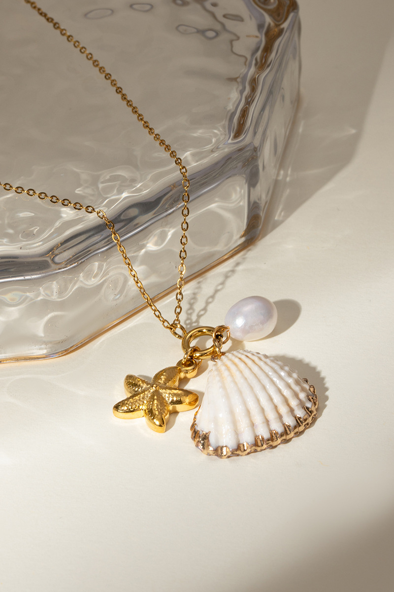 Statement Flavie Shell Starfish Pearl Necklace