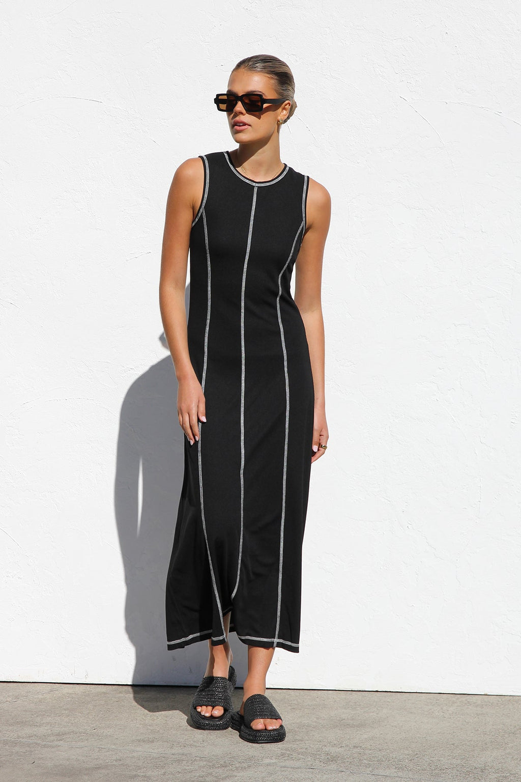 Modern Ariana Dress Black
