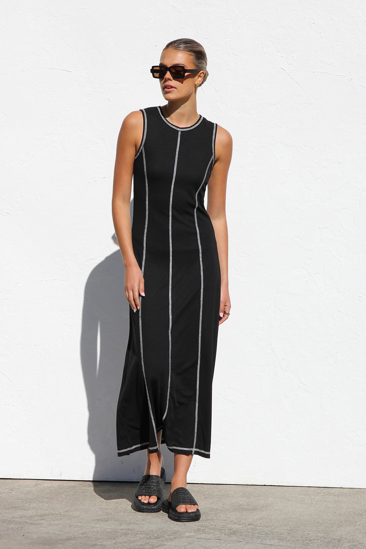 Modern Ariana Dress Black