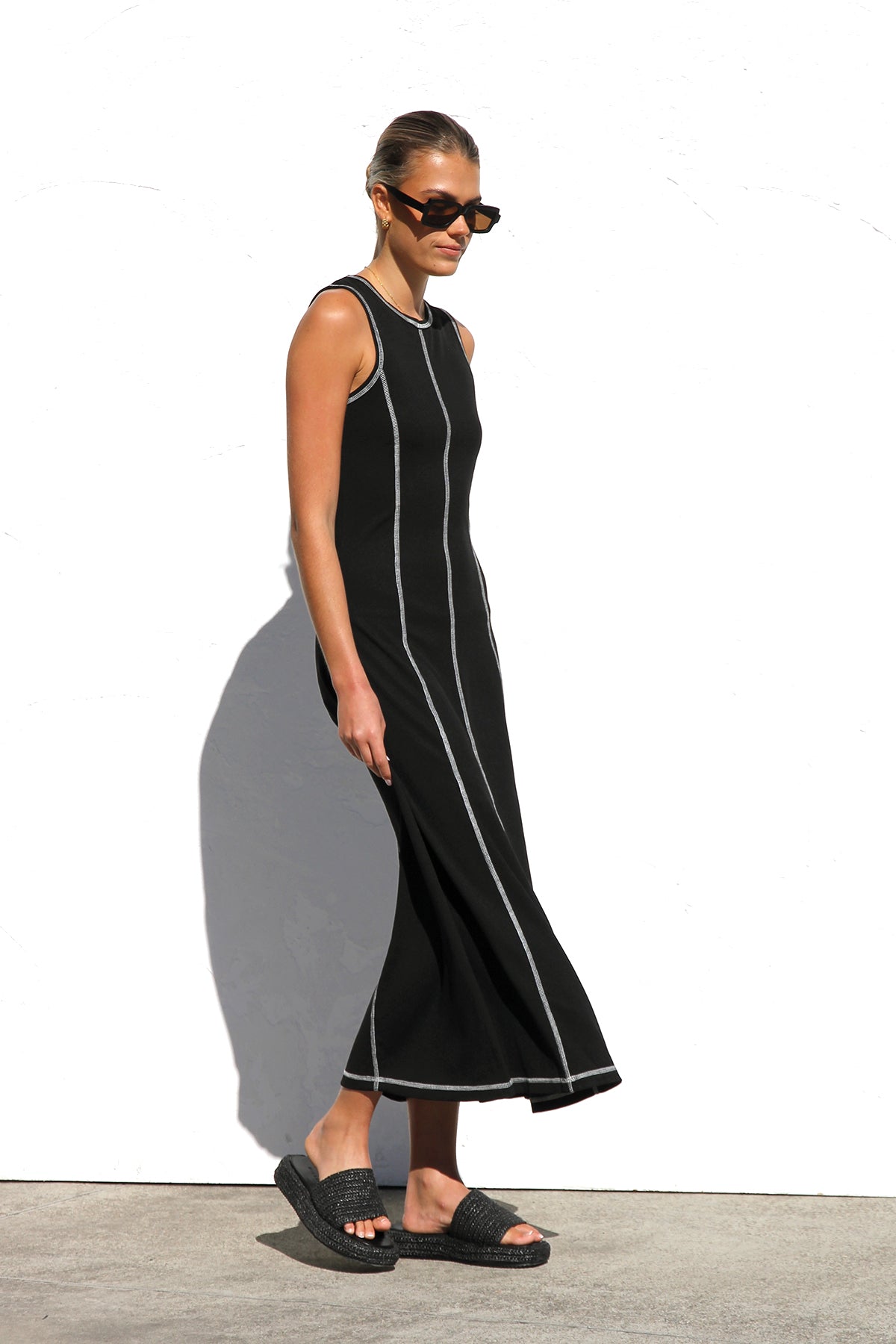 Modern Ariana Dress Black