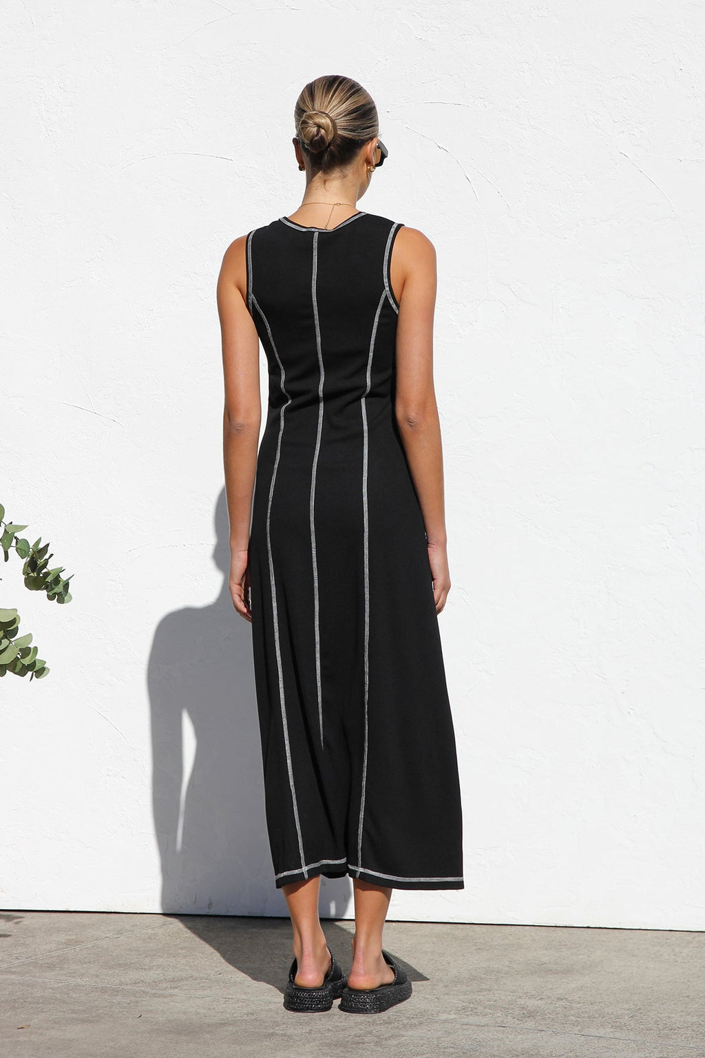 Modern Ariana Dress Black