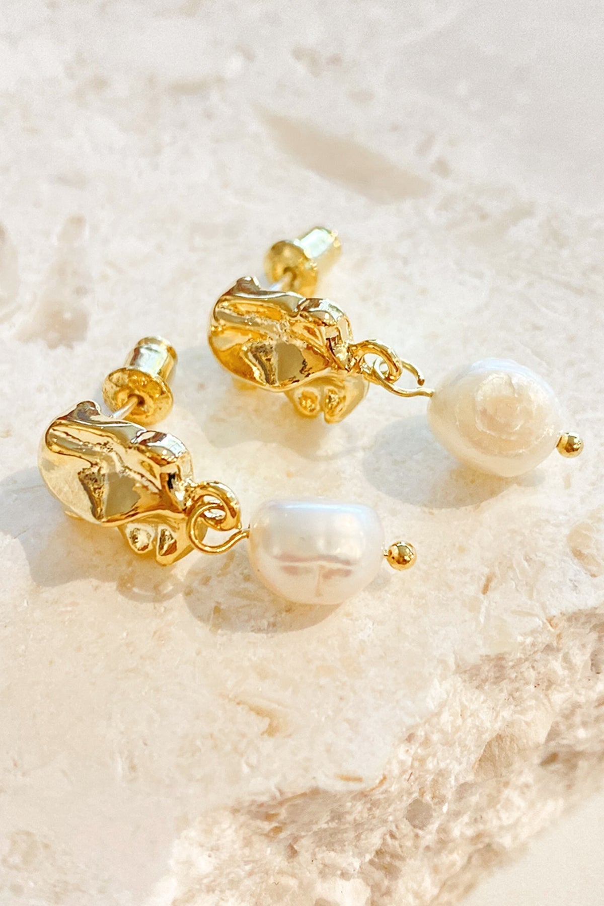 Statement Mina Pearl Earrings