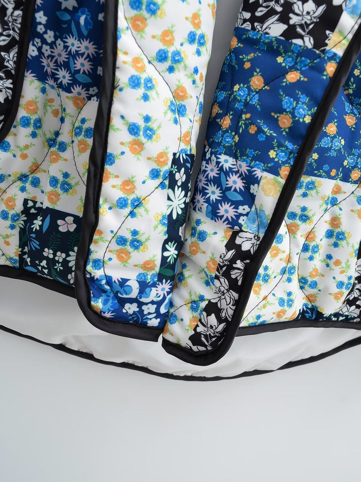 Jacket with Floral Print, Patchwork and Lapel Collar