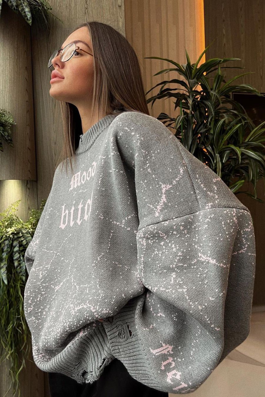 Modern Oversize Streetwear Distressed Hoodie