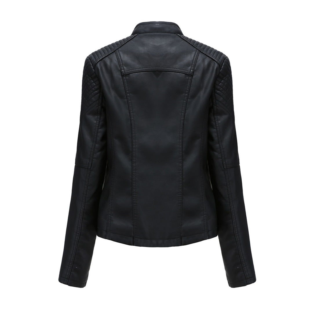 Fashionable Leather Jacket in Premium Construction