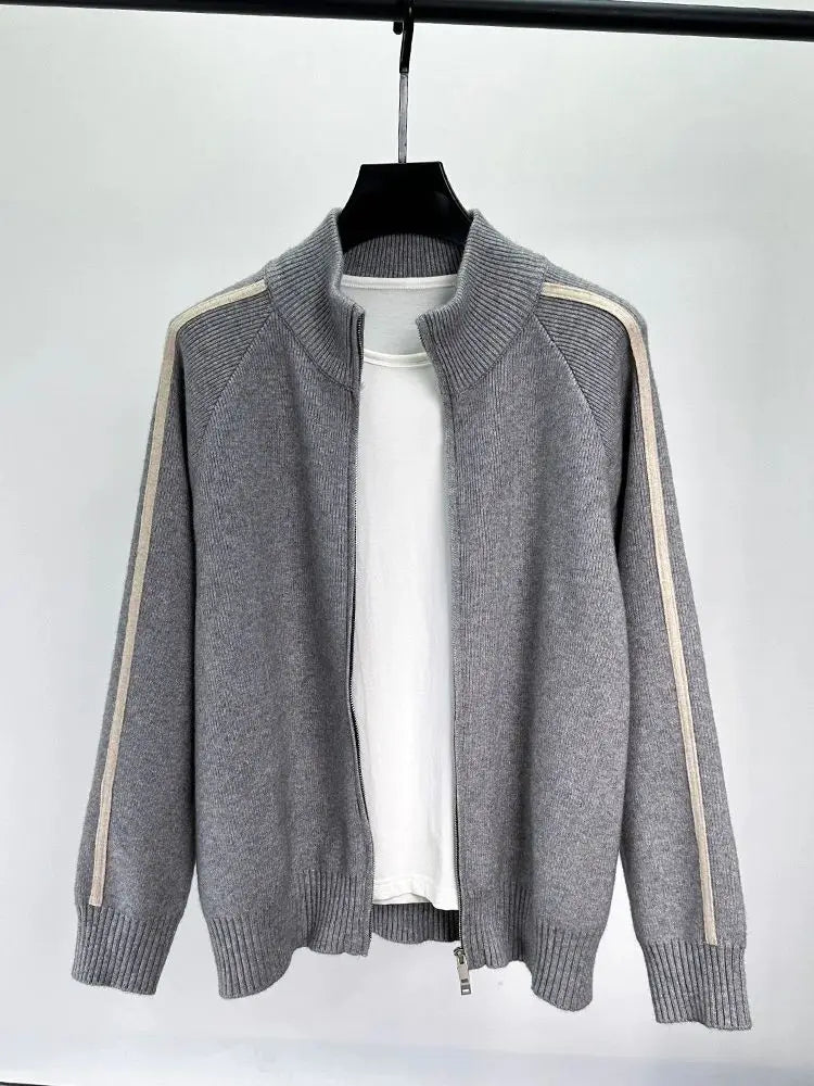 Lightweight Knit Cardigan for Cold Weather