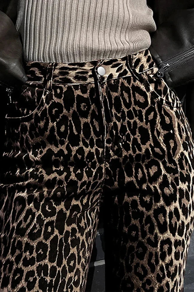 Button Multi Pockets Leopard Print Relaxed Trousers