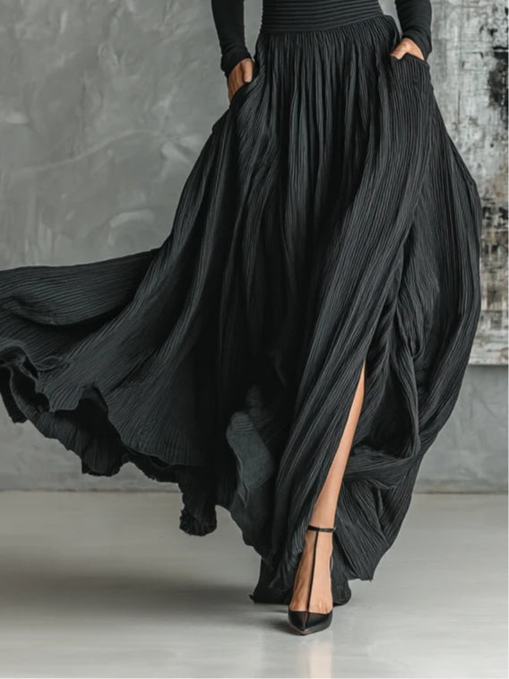 Coordinated Fashion All Black Skinny Turtleneck T-shirt Pleated Skirt Set