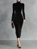 Black Velvet Refined High-Neck Fitted Dress