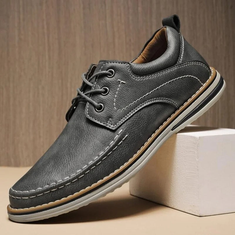 Cowhide Leather Oxford Shoes with Contrast Stitching