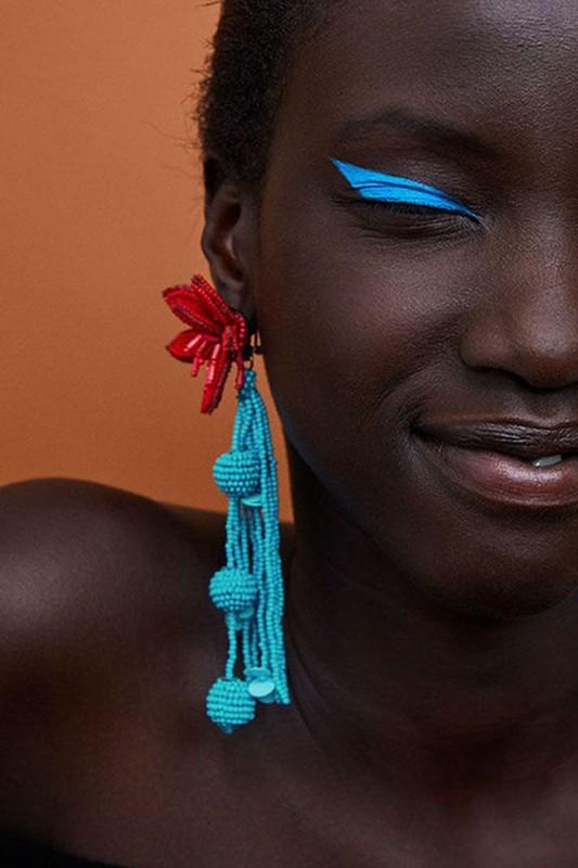 Contrast Color Flower Beaded Earrings