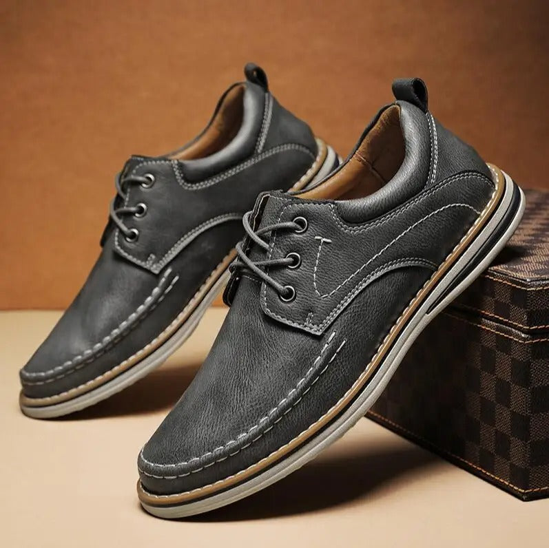 Cowhide Leather Oxford Shoes with Contrast Stitching