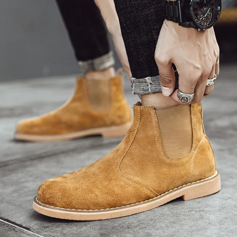 Cowhide Leather Chelsea Boots with Shock-Absorbing Sole