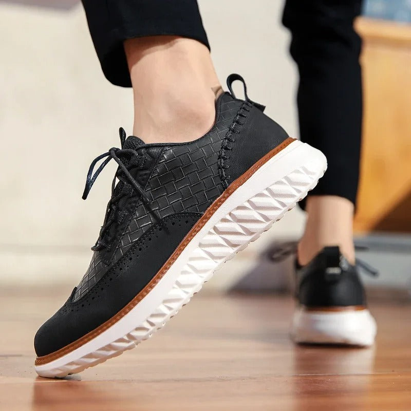 Sneakers with Flexible Support