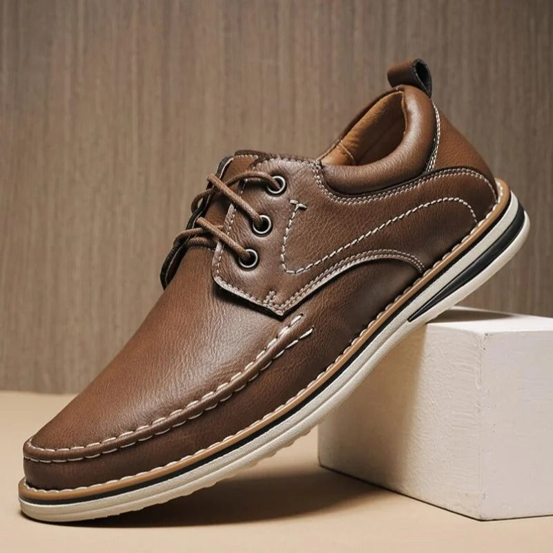 Cowhide Leather Oxford Shoes with Contrast Stitching