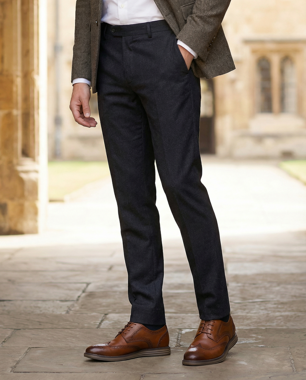 Leather Oxford Shoes with Sturdy Sole