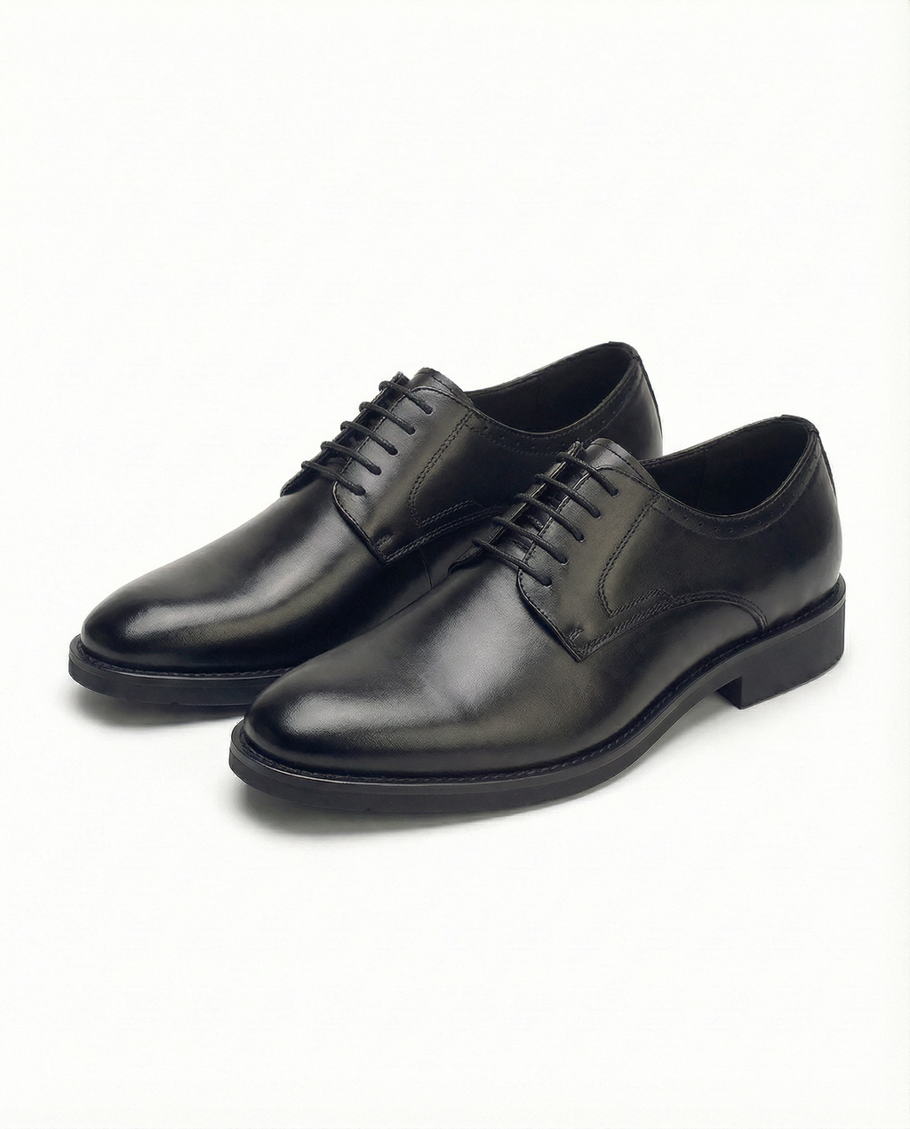 Polished Leather Oxford Shoes with Lace-Up Closure